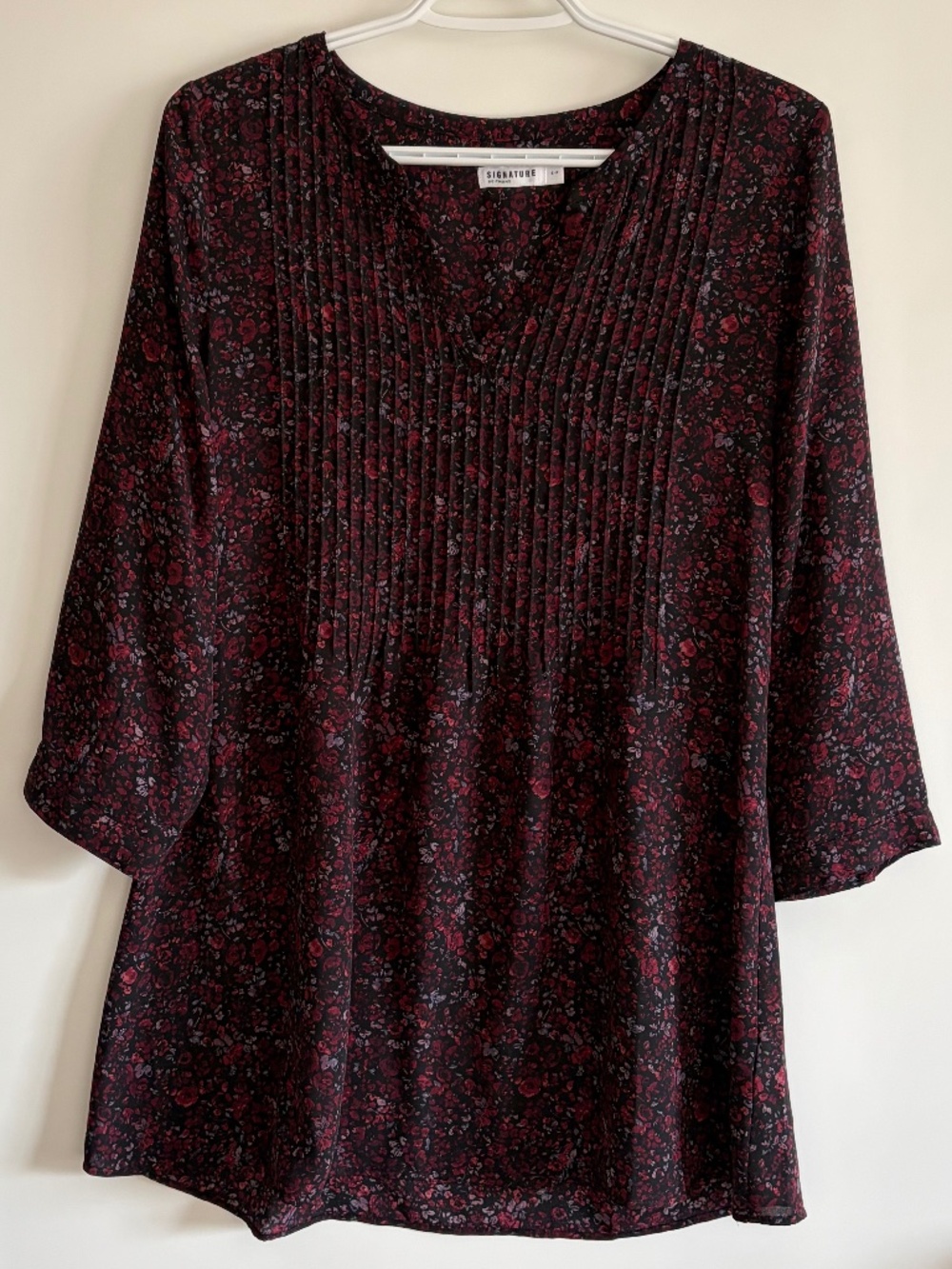EUC Reitmans Signature Black Floral Pleated 3/4-Sleeved Tunic Blouse Size Small